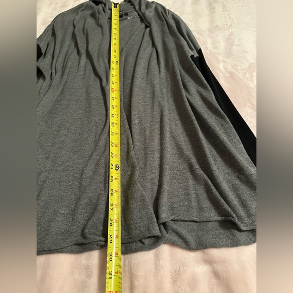 Apt 9 Gray with Black Accented Long Sleeves Open Front Cardigan, Womens Size XL - Picture 9 of 9